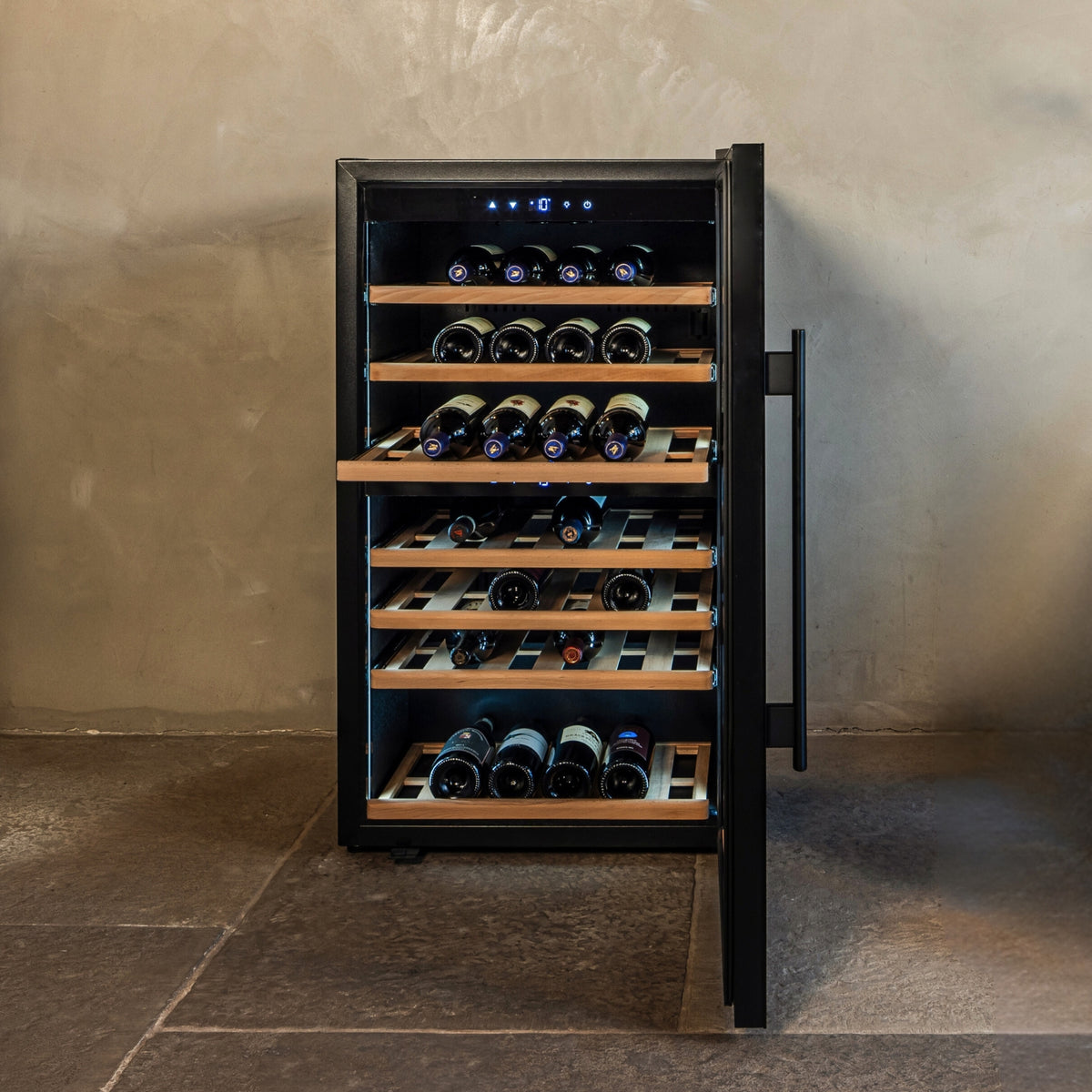 Vinolare_Allegreza_vrijstaand_wijnklimaatkast_60_flessen_open